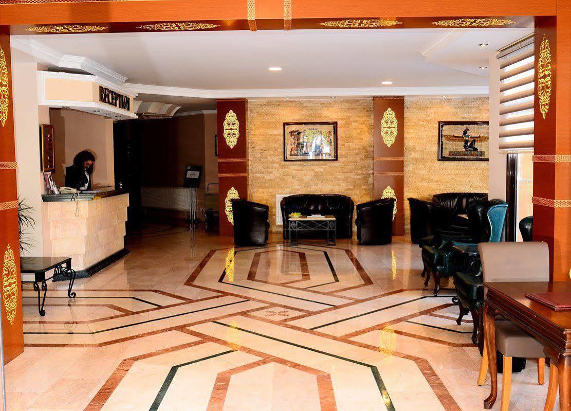 Hotel Ozcelik à Kusadası Extérieur photo